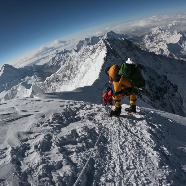 TOPSHOT-NEPAL-MOUNTAINEERING-EVEREST