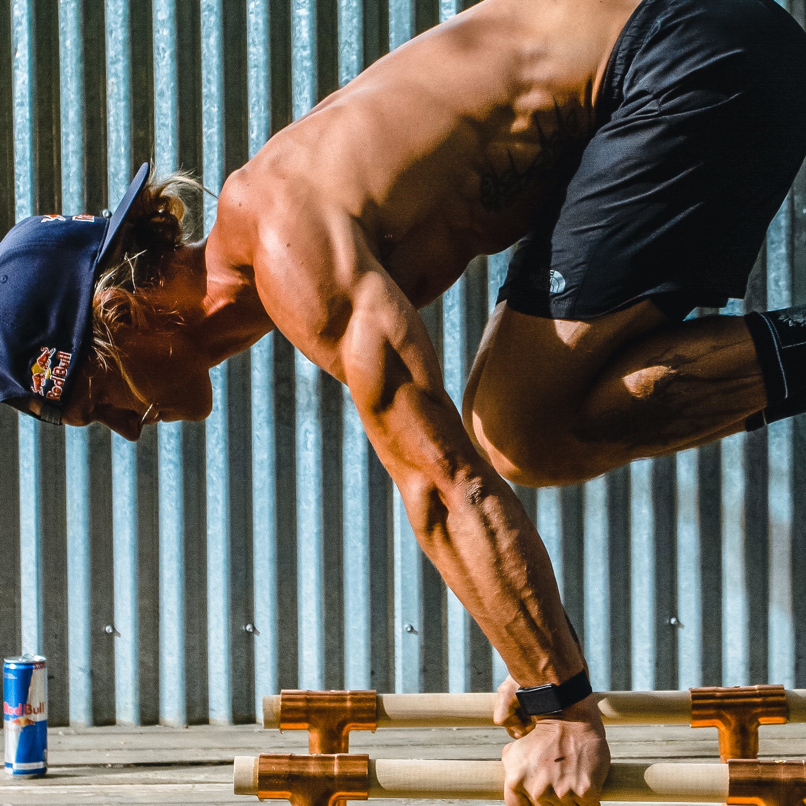 The secret to carving the perfect turn begins with the core.