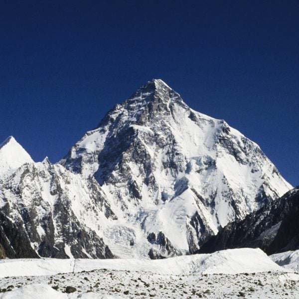 K2 (หรือ Mount Godwin-Austen)