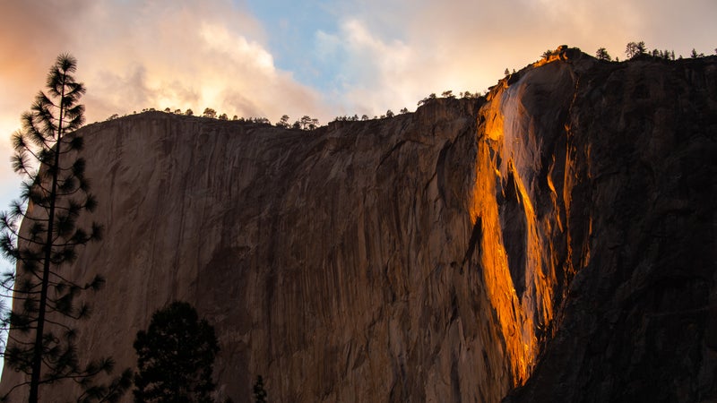 Firefalls without Falls