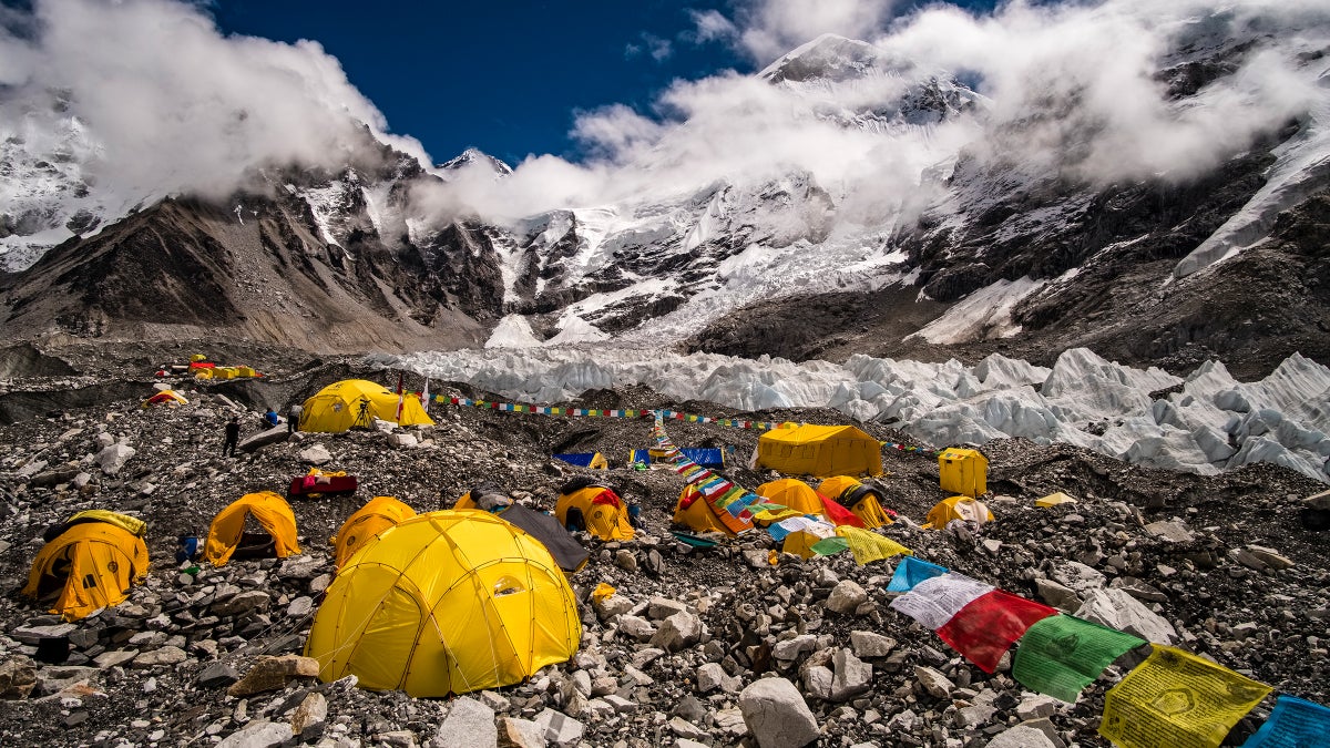  Everest glacier