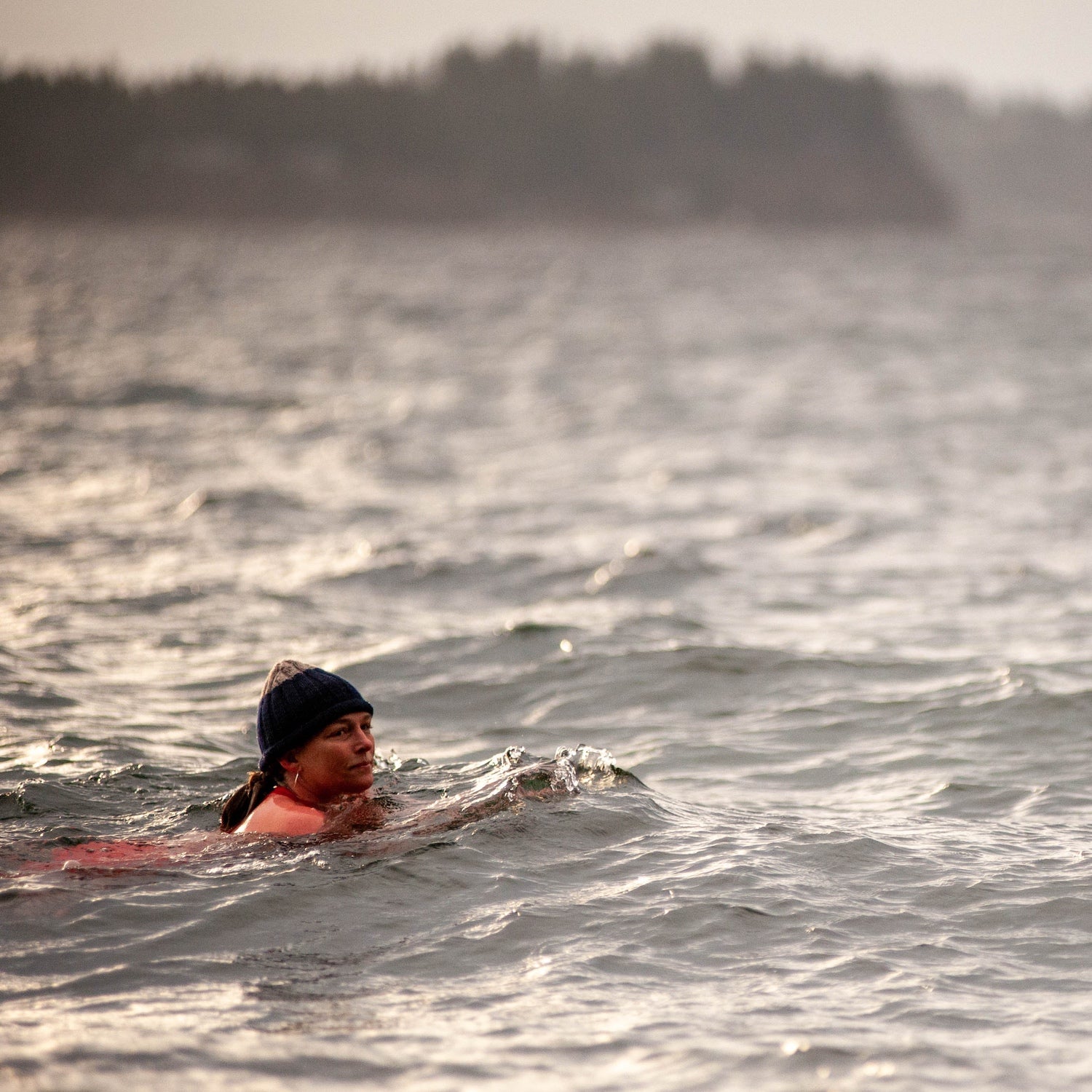 anna brones swimming cold water