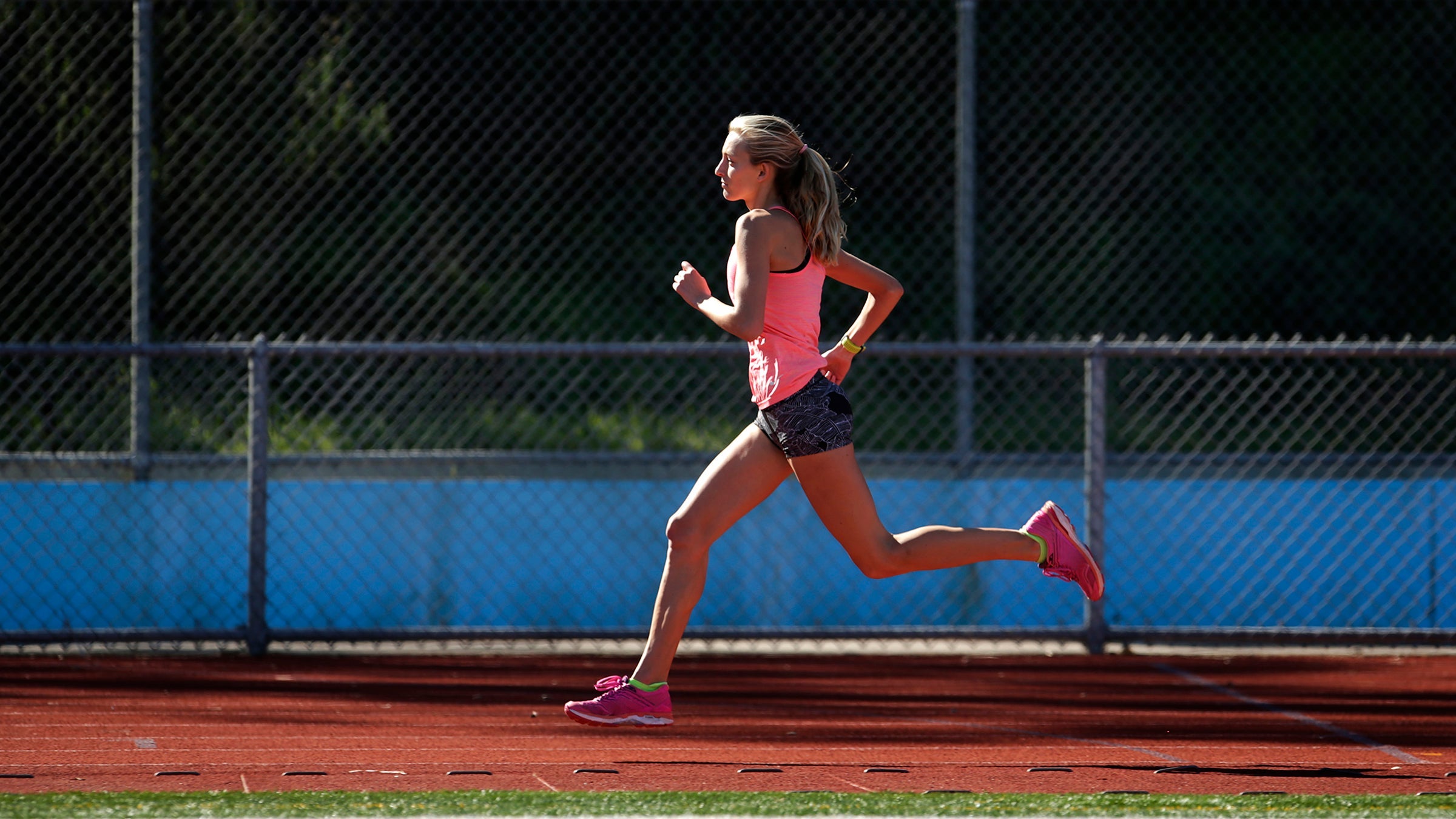 runner doing 12-minute test on track