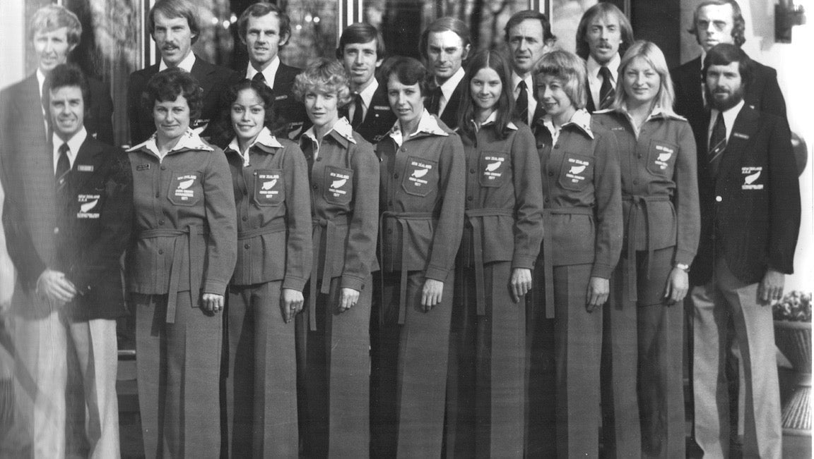 Black and white photo of the New Zealand World Cross-Country team in 1977.