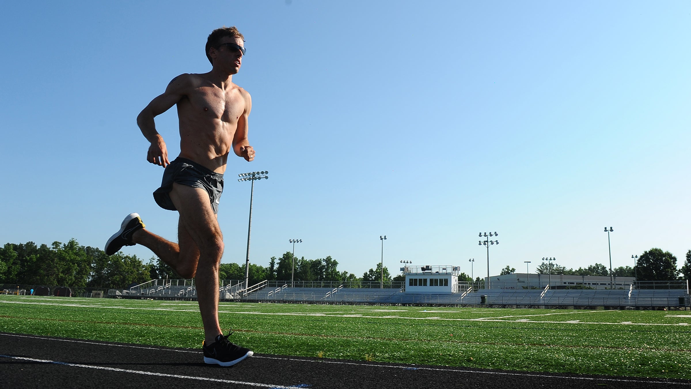 Alan Webb working out on the track in 2012