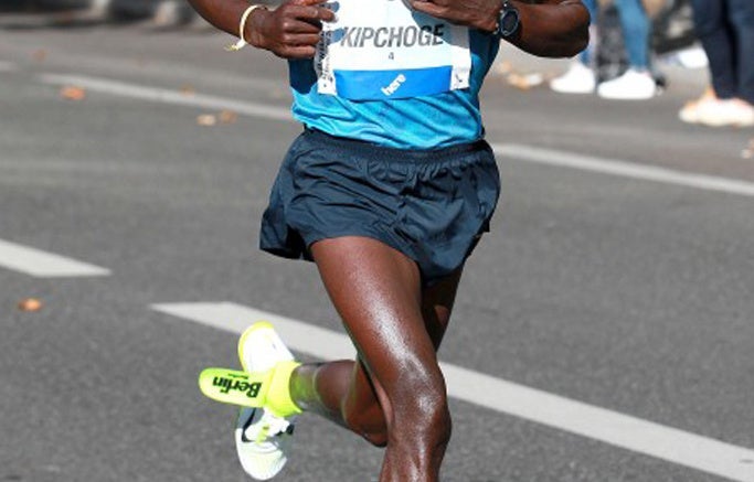 Kipchoge shoe fail Berlin Marathon 2015