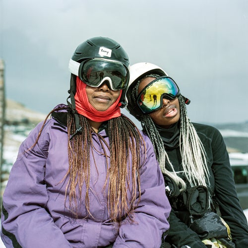mother and daughter Hloniphile and Katleho Ramonotsi take a break