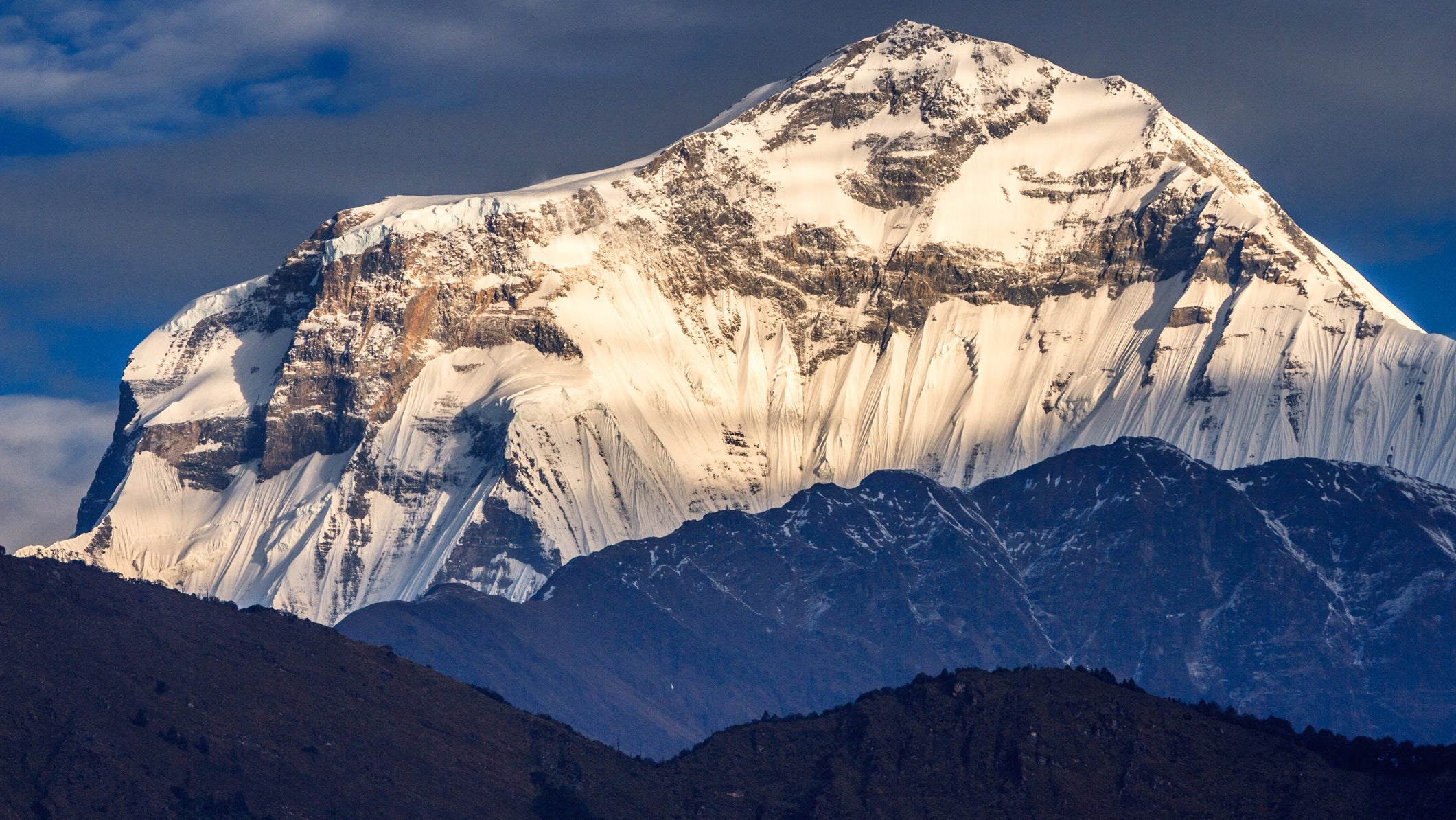 Dhaulagiri in the sunlight.