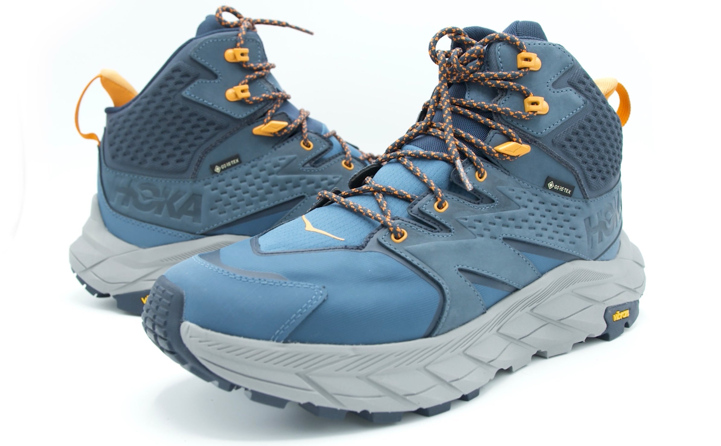 HOKA ONE ONE