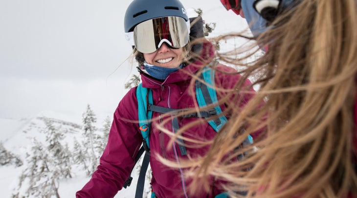 BT18_W2W_Jackson_461 Woman in ski helmet and goggles smiling
