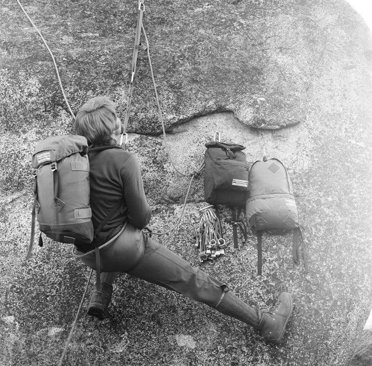 roll35neg5 1976 catalog photo of the Klettersack.