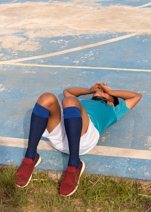 Joamir Mojica lies down on the court after Wigudun Galu loses a rematch in Arraiján.