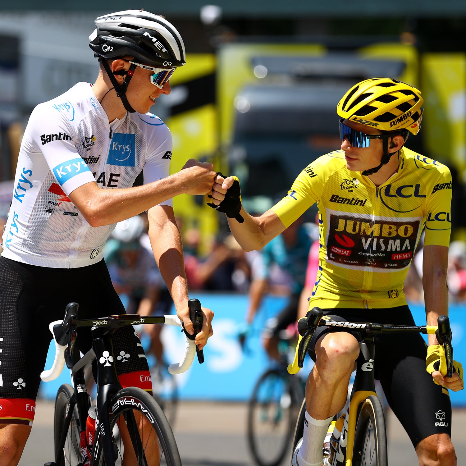 Tadej Pogacar of Slovenia and UAE Team Emirates white best young jersey and Jonas Vingegaard Rasmussen of Denmark and Team Jumbo - Visma Yellow Leader Jersey wave each other prior to the 109th Tour de France 2022, Stage 18