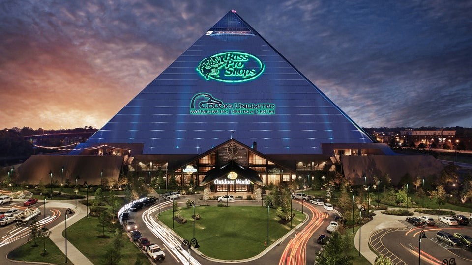 How the Bass Pro Shops Pyramid Became a Memphis Icon Outside Online