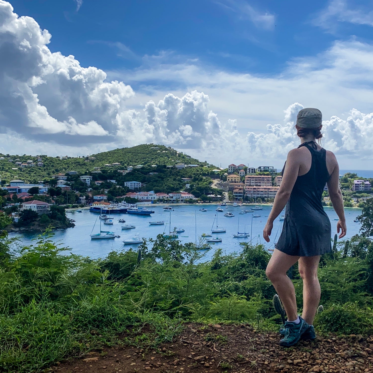 The hike to Salomon Beach