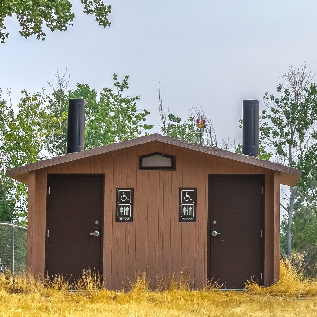 Outdoor toilet