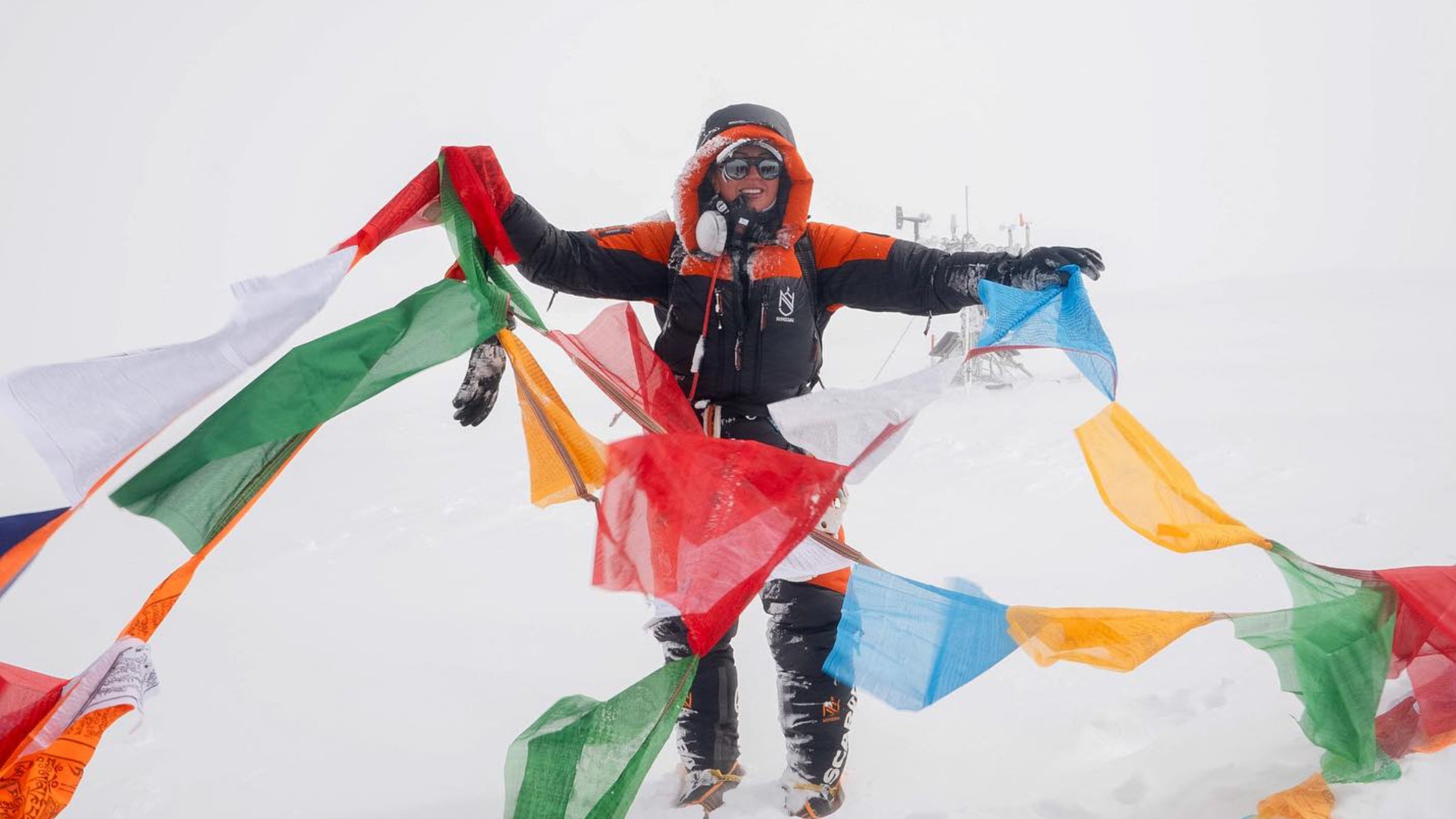 Gutu on the summit of Cho Oyu on October 2.