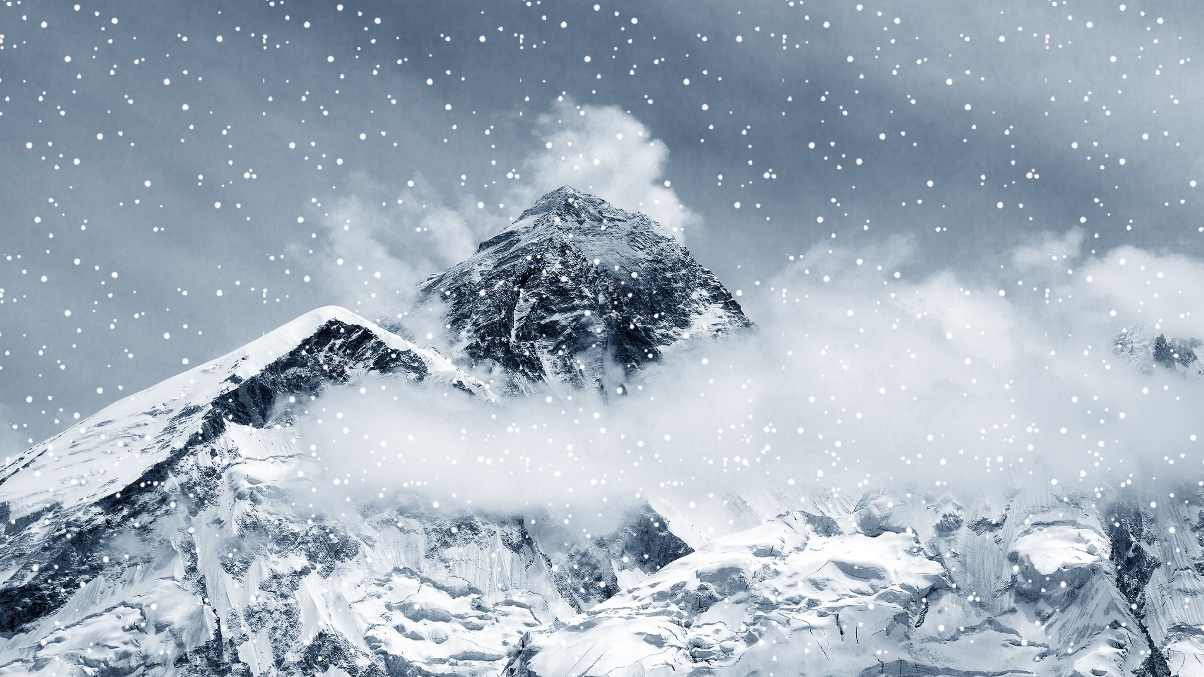 A freak blizzard blanketed Mount Everest. But nobody was trapped on the actual mountain. 