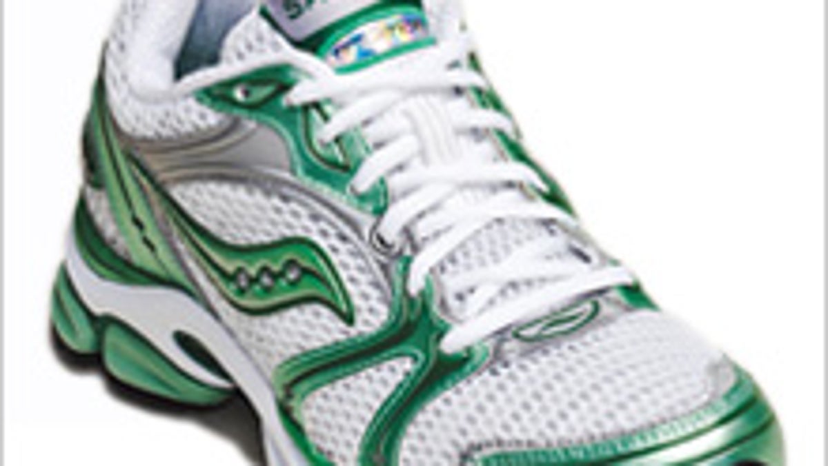 saucony-progrid-triumph-4-running-shoes-reviews-outside-online