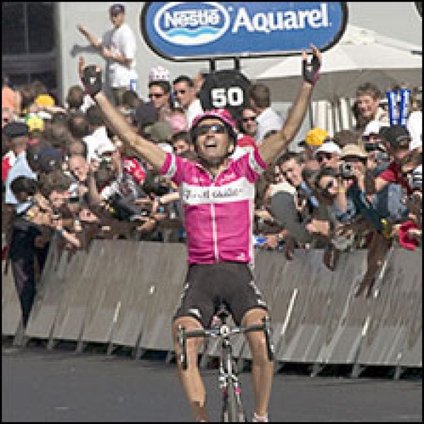 Giuseppe Guerini winning in Le Puy-en-Velay