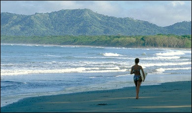 Costa Rica has a mix of beginner-worthy breaks and advanced-rider hot spots