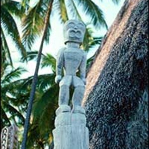 Tiki at Pu'uhonua O Honaunau National Historical Park