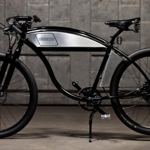 Derringer's board track-style electric bicycle.