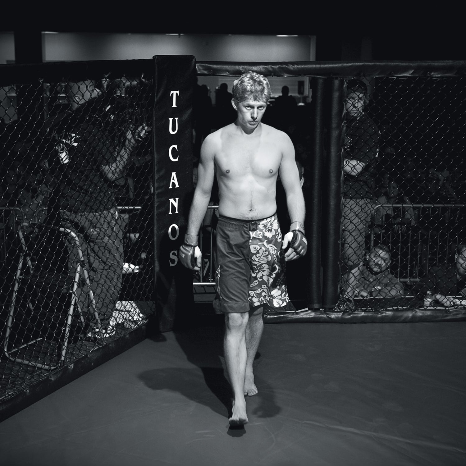 Cage Fight Ryan Krough UFC Ultimate fight outside outside magazine that which does not kill you Zero to Hero