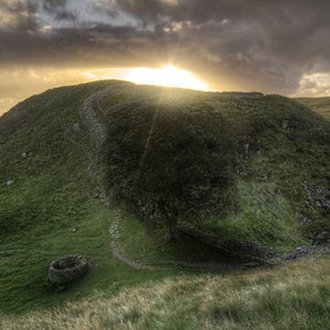 hadrian's wall britain hiking england