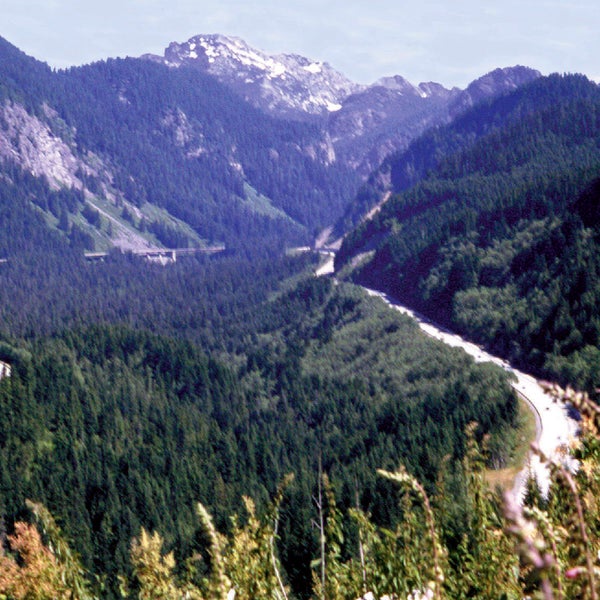 snoqualmie pass washingtone kula kula basin hiker