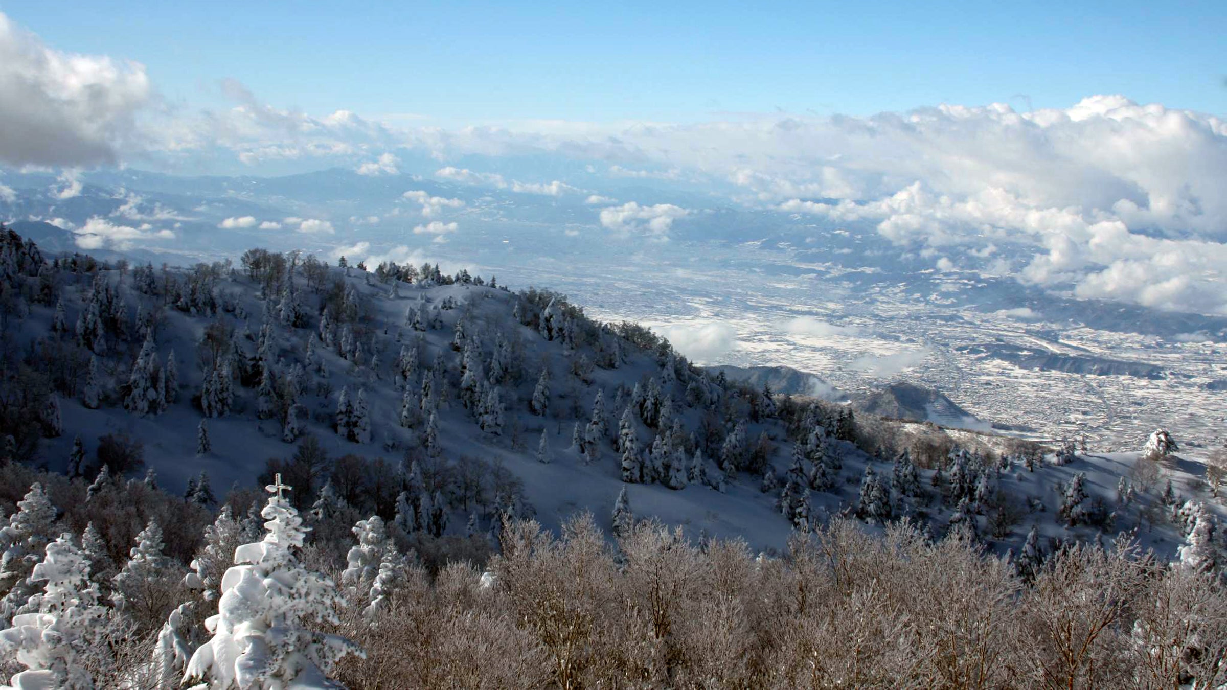 4 Skiers Die in Avalanches in Japan Outside Online