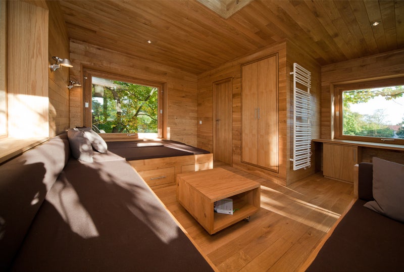 Architektur Baumhaus Natur Kupfer treppe Baumstamm Eiche Terrasse Wald