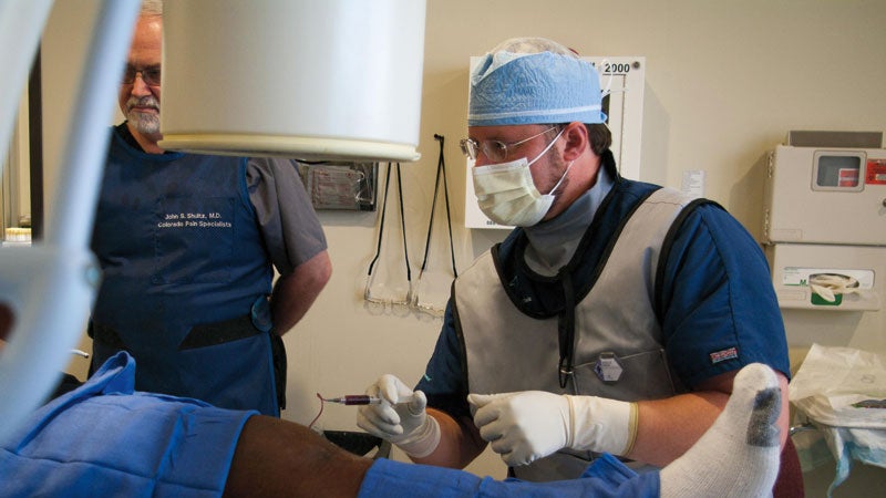 x-ray- stem cell knee surgery