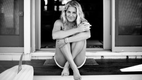 Morgan Maassen Stephanie GIlmore Outside Photography Surfing Surfer Girls