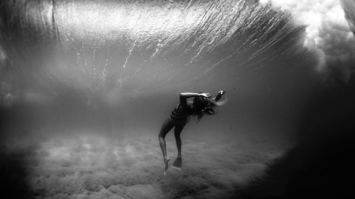Morgan Maassen Stephanie GIlmore Outside Photography Surfing Surfer Girls