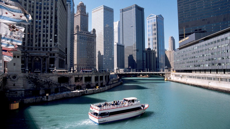 outside magazine outside online new york chicago seattle los angeles boston san francisco denver washington d.c. things to do city without limits urban adventure urban living exercise fitness surfing sailing running volleyball kickball subway urban life concrete jungle