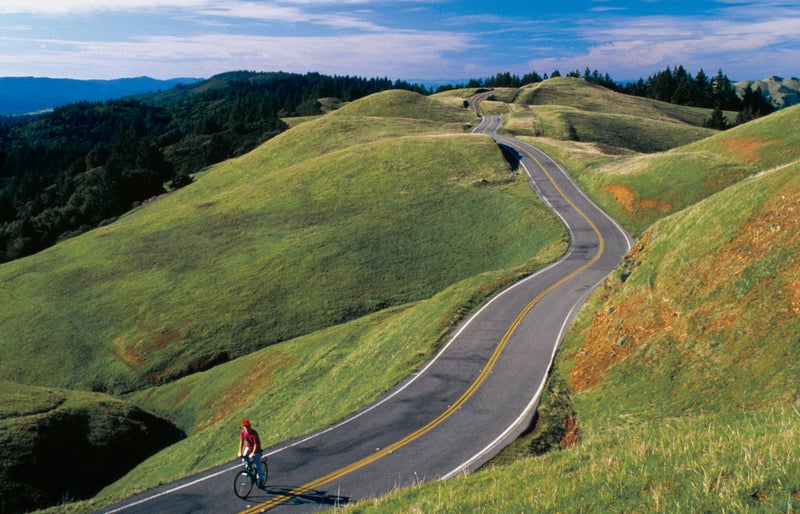 outside magazine outside online new york chicago seattle los angeles boston san francisco denver washington d.c. things to do city without limits urban adventure urban living exercise fitness surfing sailing running volleyball kickball subway urban life concrete jungle
