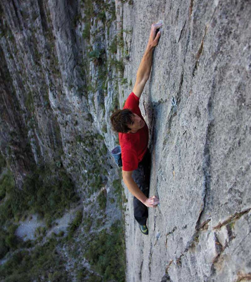alex honnold north face El Sendero Luminoso El Potrero Chico mexico climb climbing